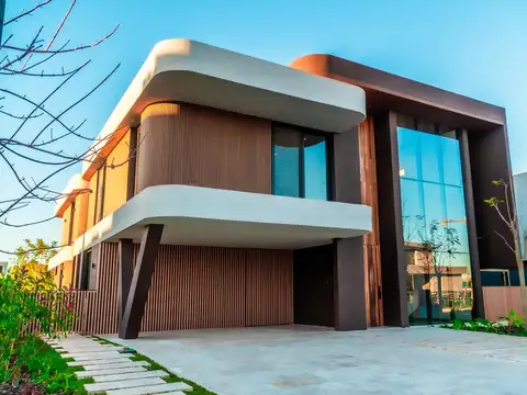 Casa en Venta al Río a Estrenar - El Yacht, Nordelta