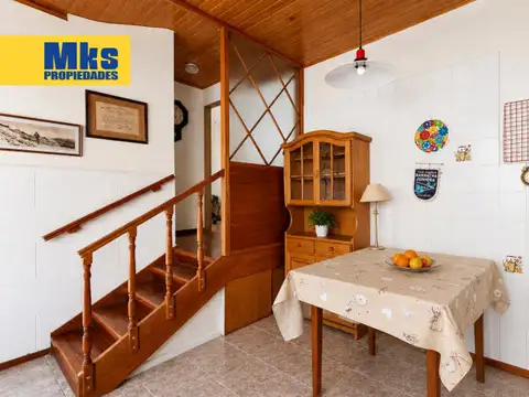 Casa 7 ambientes con 3 baños