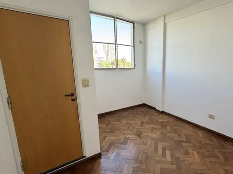 OFICINA EN EDIFICIO BALLESTER CENTRO