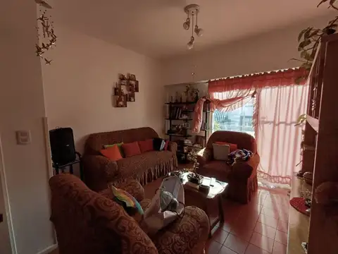 San Juan 3100, Piso 1