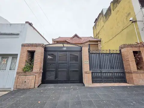 VENTA PH 4 AMBIENTES TRIPLEX CON COCHERA LUGANO