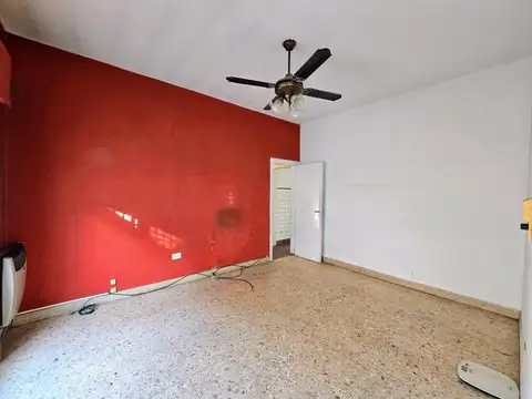 Depto Tipo Casa en Venta 50 años