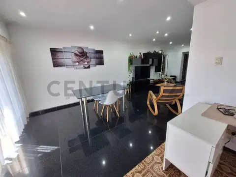 Departamento 4 ambientes con 2 baños