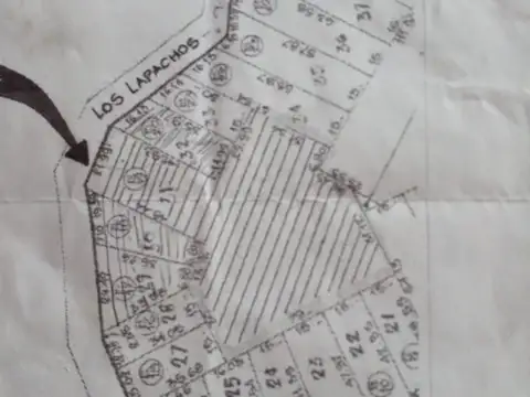 Los Lapachos e/ Guatambu y El cañar