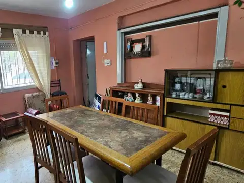 Casa en Venta con 1 cochera