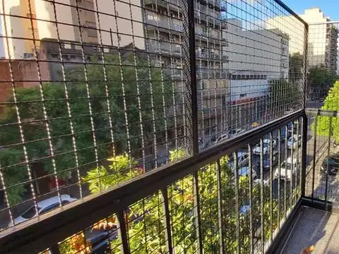 Independencia al 2300