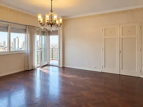 Semipiso 4 ambientes con balcón corrido y vista abierta – Parque Chacabuco