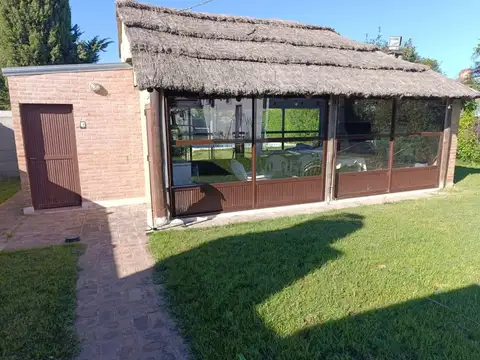 Casa en Venta con 1 cochera