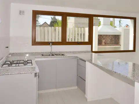 Casa en Venta en Manuel B Gonnet, USD 154.500