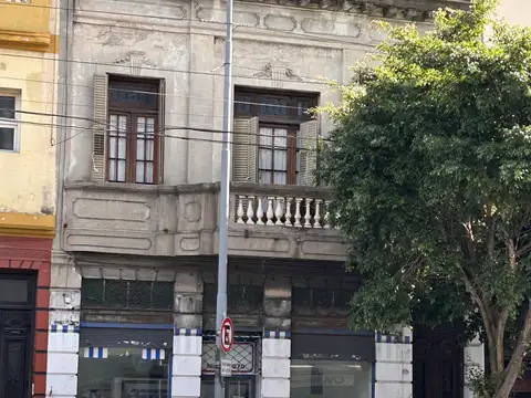 EXCELENTE UBICACION PARA EMPRENDIMIENTO