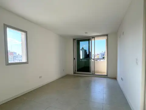 Departamento en Alquiler en Abasto, $ 425.000