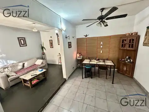VENTA PH 4 AMBIENTES CON PATIO EN VILLA ADELINA, A 2 CUADRAS DE PARANA