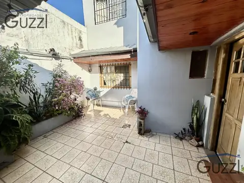 Depto Tipo Casa en Venta con 1 cocheras