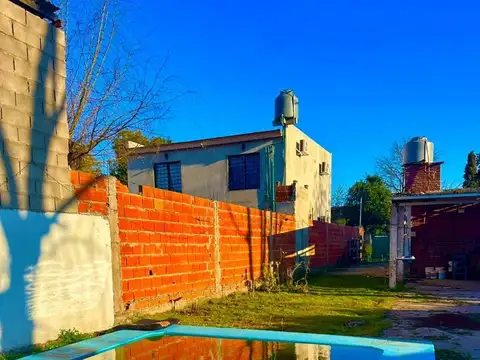 Casa 4 ambientes con 1 baño