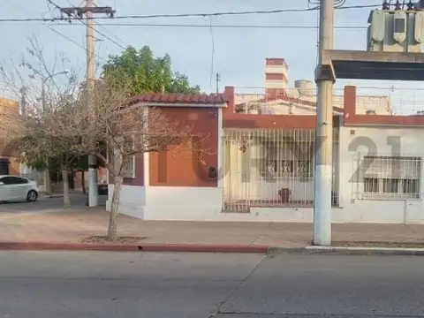 VENTA CASA 2 DORMITORIOS BARRIO ALTAMIRA
