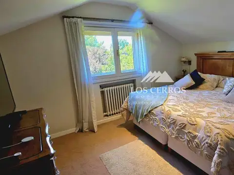 Casa en Venta con 3 cocheras