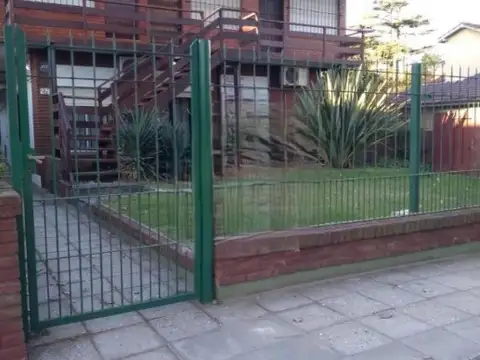 Departamento en venta - 2 Dormitorios 1 Baño - 60Mts2 - Villa Gesell