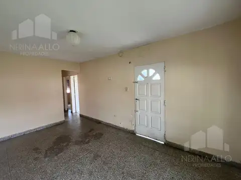 LAVALLEJA ESQ ATACAMA al 200