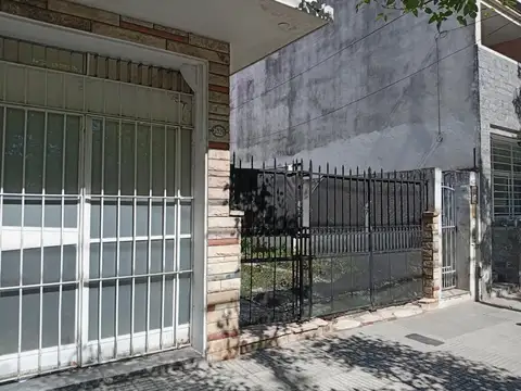 PH al frente entrada auto jardín 1 dormitorio y terraza