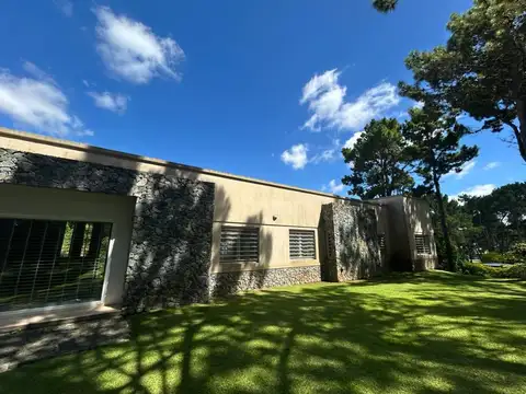 Casa en venta - 5 Dormitorios 6 Baños - 1800mts2 - Pinamar