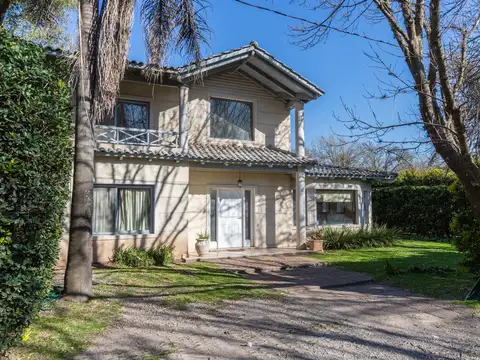 VENTA/PERMUTA - CASA 4 DORMITORIOS GER BARRIO CERRADO - PUEBLO ESTHER