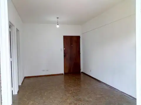 Departamento en Venta en Villa del Parque, USD 60.000