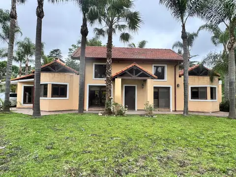 Alquiler casa en los molinos 2/3 dorm.