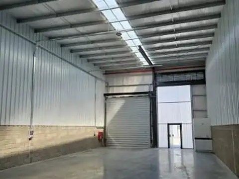 Depósito de 205 m2 dentro del predio cerrado Norlog