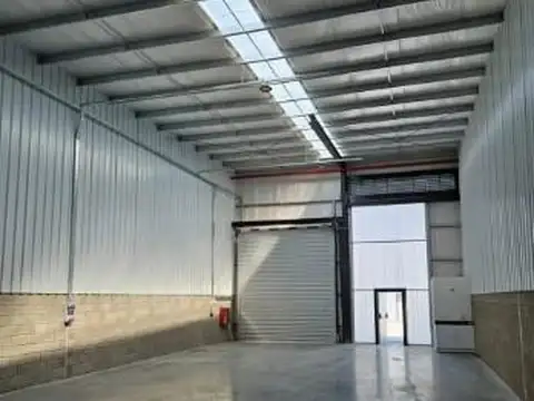 Depósito de 205 m2 dentro del predio cerrado Norlog