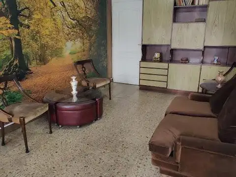 Depto Tipo Casa en Venta en Lomas de Zamora, USD 70.000