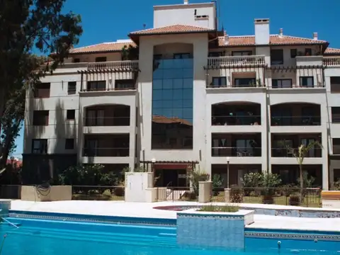 VENDO  CASONAS DEL SUR BARRIO JARDÍN  2 DORM.