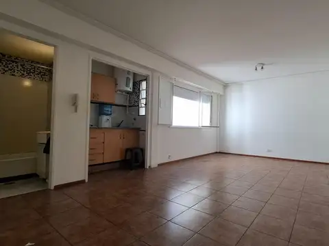 Ricardo Gutierrez 1600, Piso 2