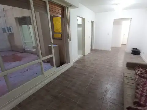 Centro Plaza San Martin, 2 ambientes con patio, excelente ubicacion, apto credito, vivienda, profes