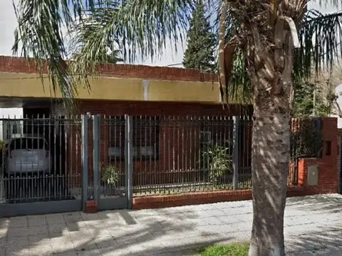CASA A LA VENTA EN SAN ANTONIO DE PADUA, MERLO - BS.AS.