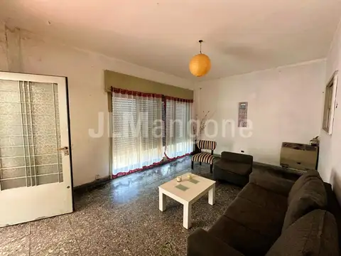 Depto Tipo Casa en Venta 40 años