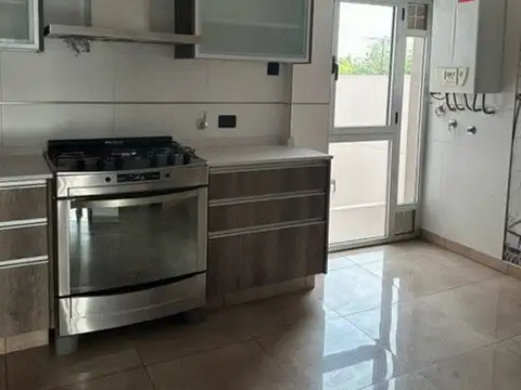 Departamento 4 ambientes con 2 baños