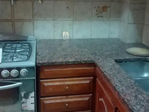 Departamento 4 ambientes con 2 baños