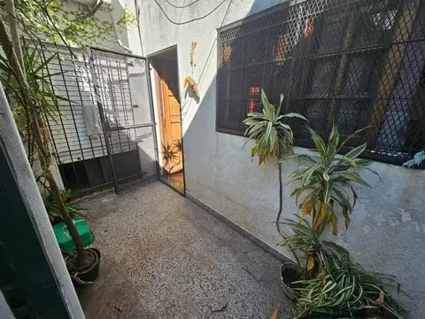 PH 3 AMBIENTES EN VENTA CON PATIO Y PARRILLA