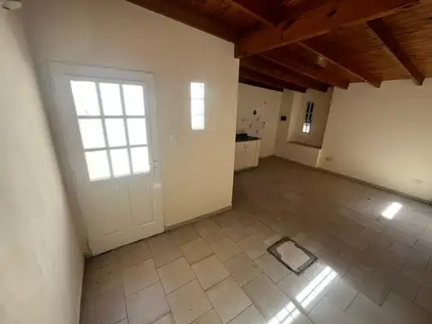 Depto Tipo Casa 3 ambientes con 1 baño