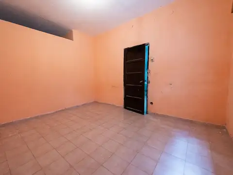 VENTA CASA A REFACCIONAR EN BARRIO SARMIENTO