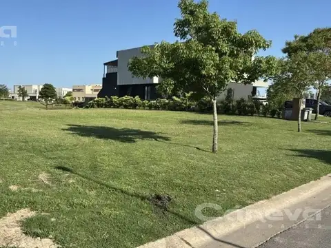 Lote en Ceibos Puertos