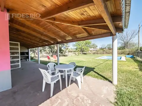 Casa en Alquiler con 1 cochera