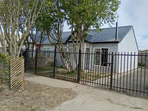 CASAS - CASA - TRUCHA, RÍO GRANDE