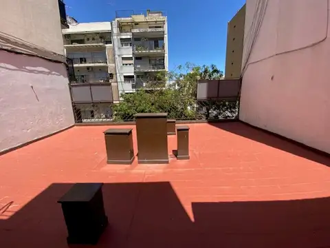 OPORTUNIDAD , APRO CREDITO. 2 AMB. C/TERRAZA PROPIA DE 105 M2 TOT, BAJAS EXP,