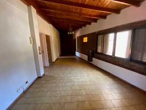 Depto Tipo Casa 2 ambientes con 1 baño