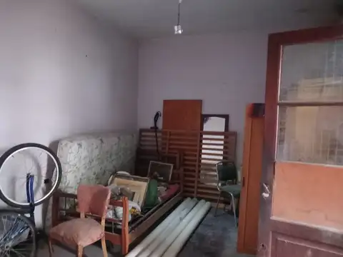 Depto Tipo Casa en Venta 80 años