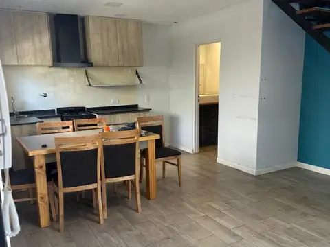 Zapiola 577 , Piso pb