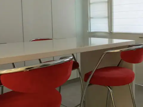 Departamento en Alquiler con 2 cocheras