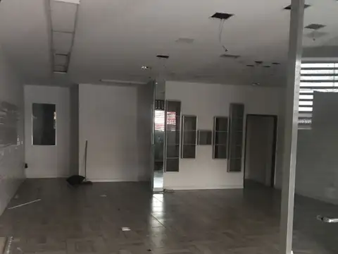 Local en Venta Via Pública