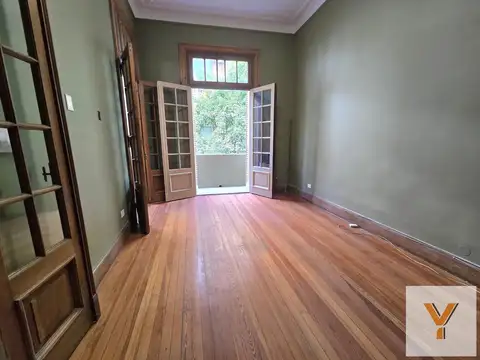 Departamento 7 ambientes con 2 baños